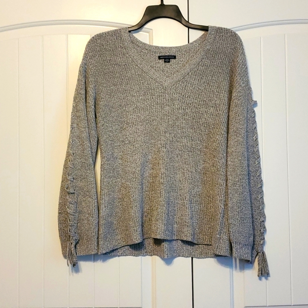 American Eagle Gray Sweater - Size Small